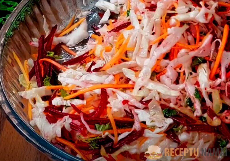 Съедят за 1 минуту. Невероятно простой и вкусный салат из обычной свеклы