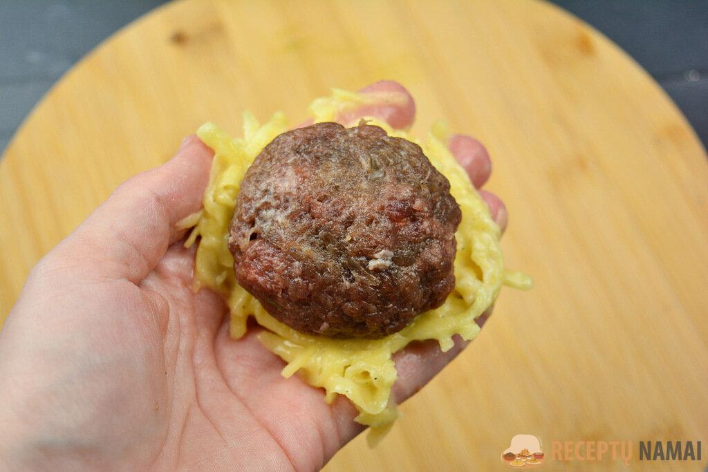 Так картофель готовят только в Сибири. Часто готовим вместо котлет. Особенно их любят наши детки