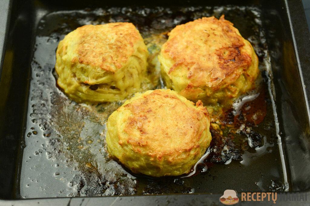 Так картофель готовят только в Сибири. Часто готовим вместо котлет. Особенно их любят наши детки