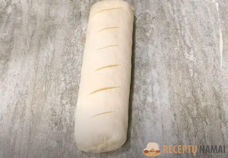 Просто возьмите сырок "Дружба" и 3 яйца. Вкусный слоёный рулет с начинкой за 30 минут