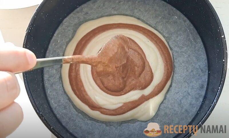 Беру 1 стакан манки и 2 стакана кефира. Рецепт оригинального манника