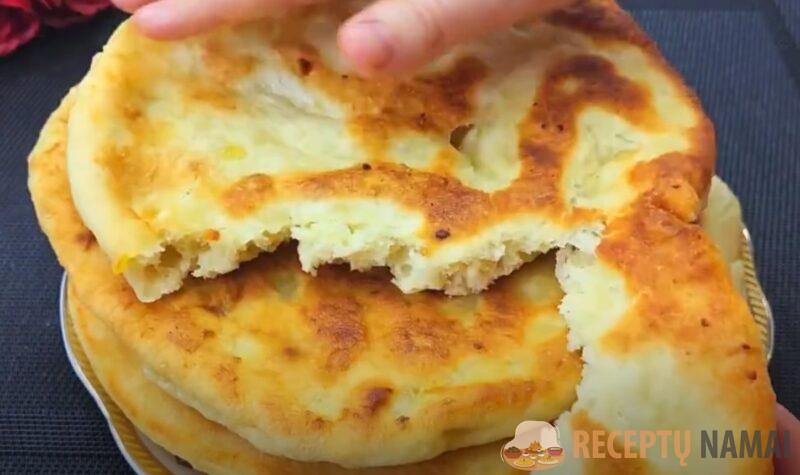 Беру картофель и молоко. Вместо пирожков готовлю лепёшки по рецепту турецкого повара: все в восторге