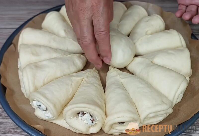 Булочки с творожной начинкой - такие вкусные, что готовлю их 7 раз в неделю. Рецепт моей бабушки