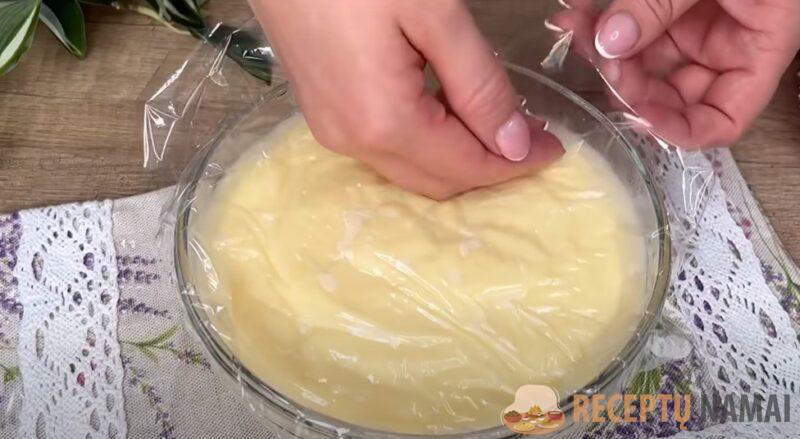 Никаких взбитых сливок, сливочного сыра и сгущёнки. Простой рецепт нежного торта