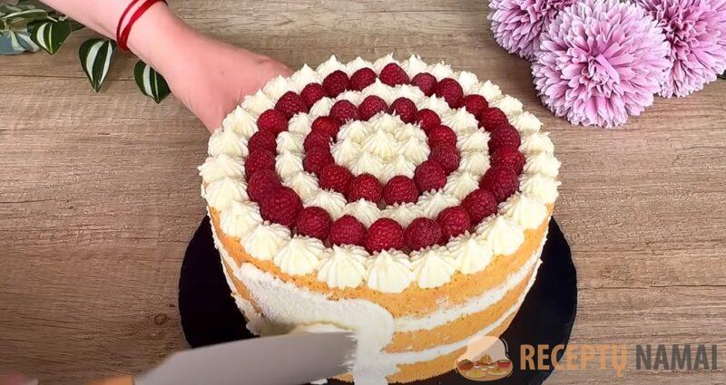 Никаких взбитых сливок, сливочного сыра и сгущёнки. Простой рецепт нежного торта