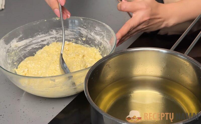 Творожные пончики с корицей: быстро и вкусно. Простейший рецепт - 15 минут и готово!