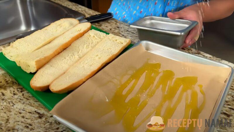 Намного вкуснее, чем пицца. Сочная начинка на хрустящем хлебе: бутерброды на завтрак, обед или ужин