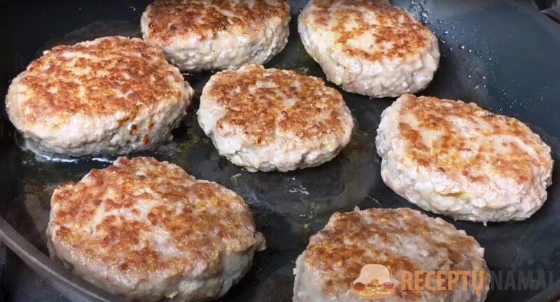 Всегда добавляю овсянку в фарш. Самый удачный рецепт вкусных котлет