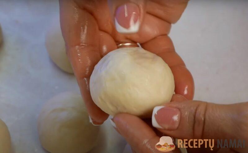 Пончики, как пух: цыганка поделилась рецептом. Тесто нежное и воздушное