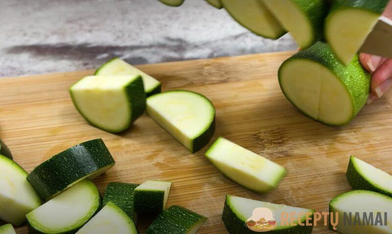 Жареные кабачки "По новому". Просто пальчики оближешь: готовы всего за 15 минут