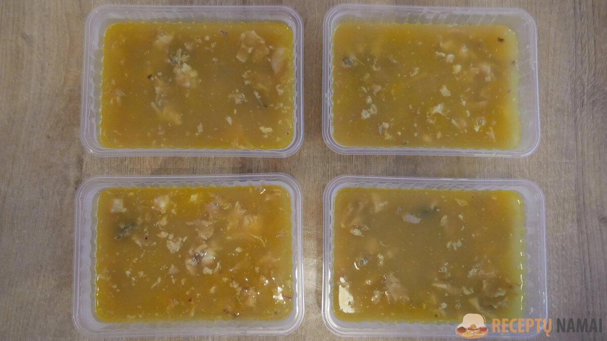 Становится густым и при комнатной температуре.