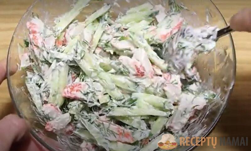 Салат из крабовых палочек "Летняя свежесть". Просто, вкусно и быстро
