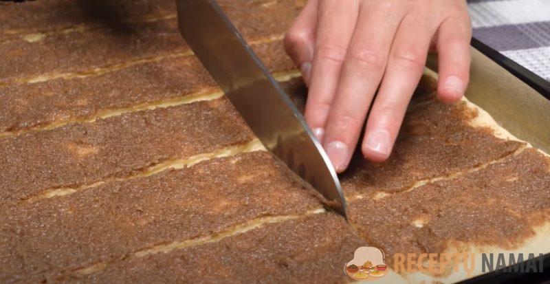 Готовятся проще простого. Ленивые булочки "Синнабон": мягкие, воздушные и очень вкусные