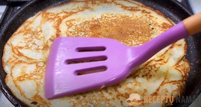 Мука манка и кипяток. Вкусные блины практически из ничего: остановиться будет сложно