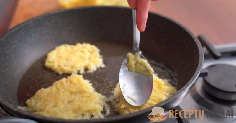 Простая картошка, но так вкусно. Драники с грибным соусом