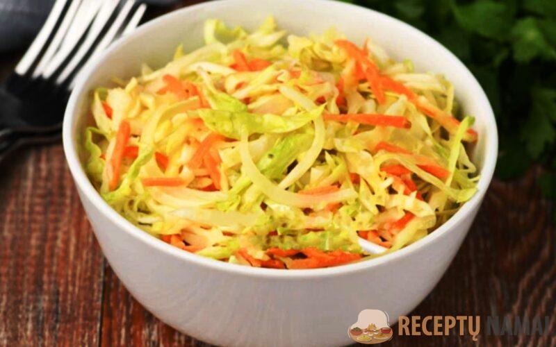 Простой салат из капусты. Все дело в заправке: отменный вкус