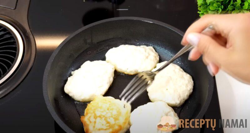 Пышные оладьи без яиц. Делюсь секретом: как приготовить оладьи, которые не опадают после остывания