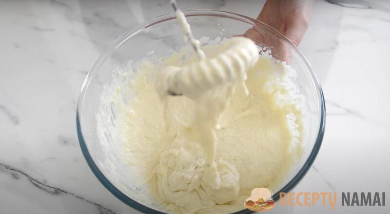 Самые пышные оладьи. Секрет воздушных оладий на кефире