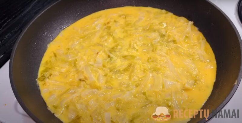 Рецепт узнала в магазине. Вкусный завтрак на большую компанию: пицца "Пятиминутка"