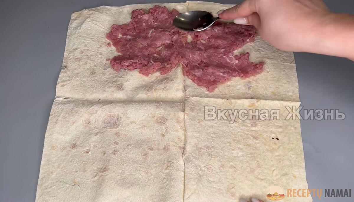 Такой ужин из лаваша и фарша просто обожают у нас: семья довольна, а мне нравится, что не сложно готовить