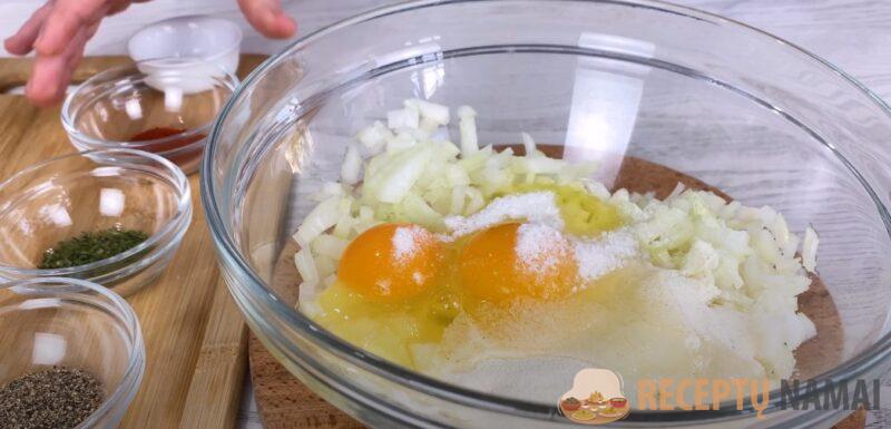 Самый вкусный рецепт из лука. Так готовила моя бабушка: румяные луковые драники