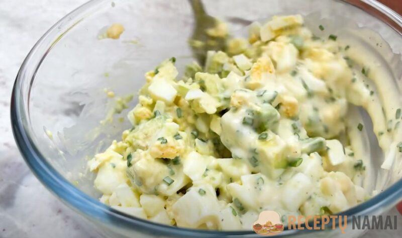 Беру 1 авокадо и 4 яйца. Рецепт восхитительной намазки на завтрак