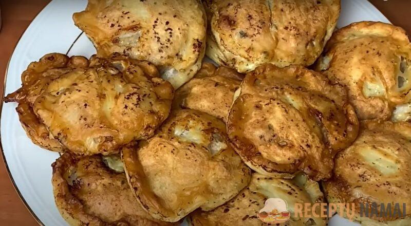 Вместо беляшей: 1 стакан кефира, 1 муки и фарш. Никто не верит, что так просто готовить