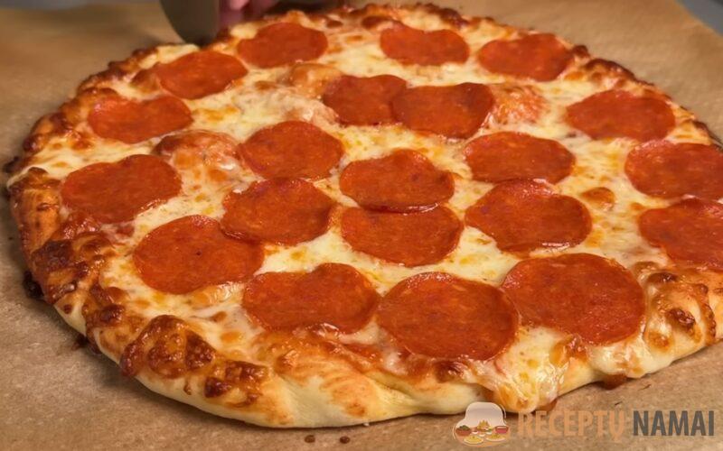 Пицца "Пепперони" на тонком тесте: проще и вкуснее рецепта не знаю!