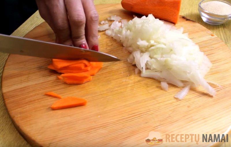 суп с фрикадельками и клецками поваренок