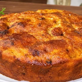 Minkštas morkų pyragas be miltų ir cukraus — kepamas 180 °C, 50 min