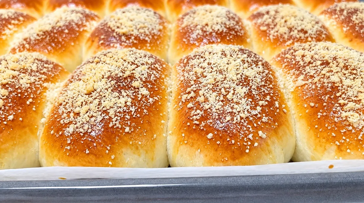 Obuolių ir slyvų pyragėliai — 18 sultingų naminų pyragėlių su dviguba pakyla